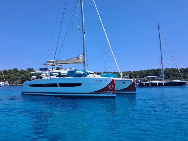 Alquiler de embarcaciones Fountaine Pajot Aura 51 enSeget Donji en Samboat