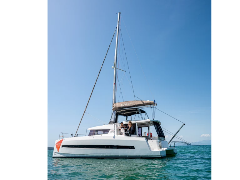 Alquiler Catamarán Bali con o sin  título de navegación