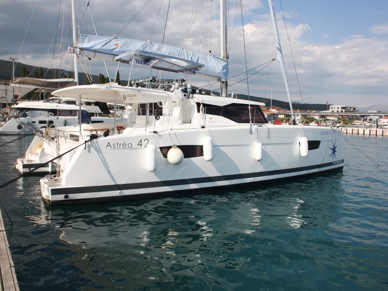 Alquiler Seget Donji - Fountaine Pajot Astrea 42 en SamBoat