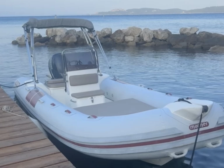 Alquiler de Mariner SPEED  en Hyères