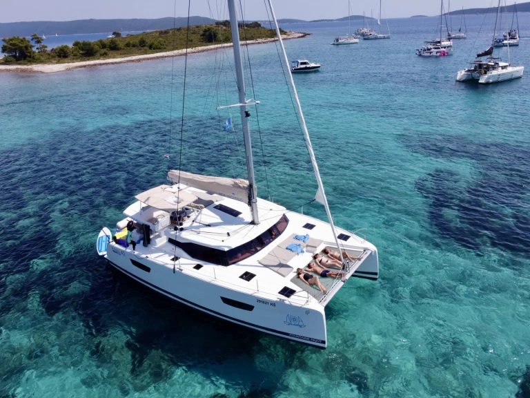 Catamarán para alquilar Kaštela al mejor precio