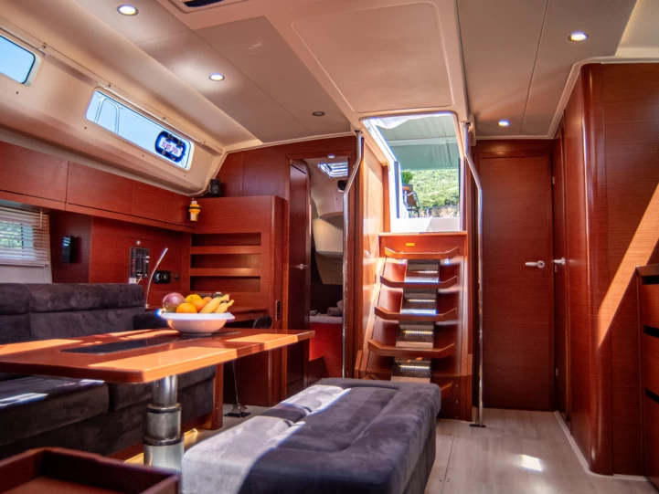 Velero para alquilar Préveza al mejor precio