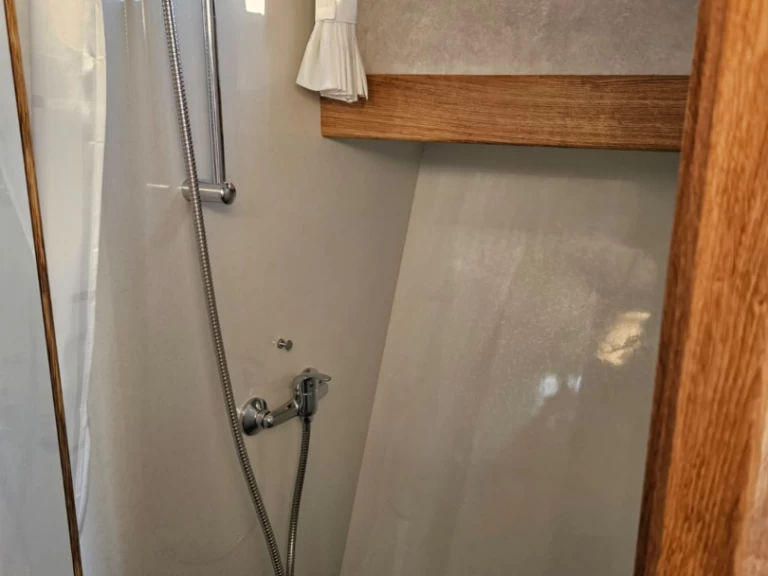 Lancha para alquilar Akkrum al mejor precio