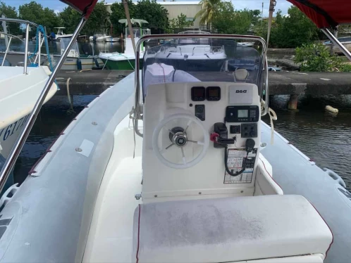 Alquiler de Neumática, con o sin patrón Joker Boat Saint-François