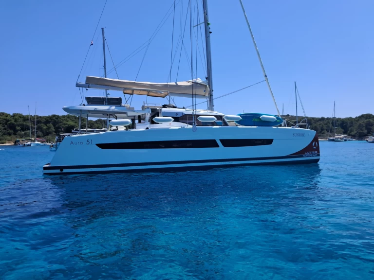 Alquiler de Fountaine Pajot Aura 51 en Seget Donji
