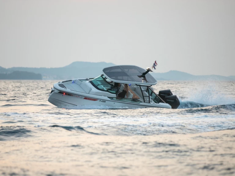 Alquiler de barcos Sukošan barato de Saxdor 270 GTO