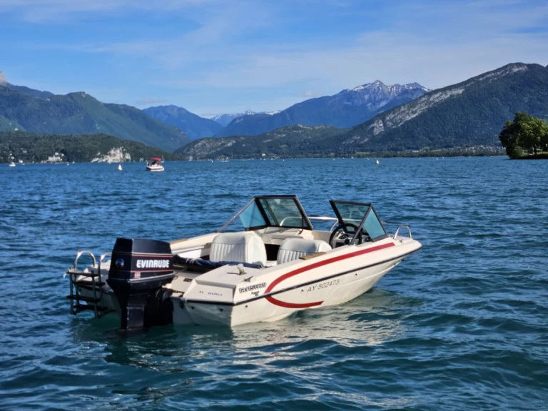 Alquiler de Glastron V162 en Annecy