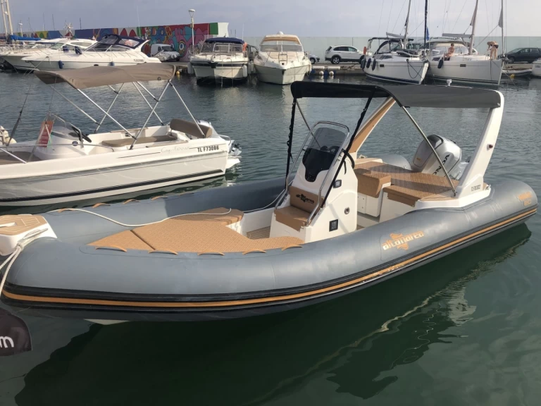 Alquiler de embarcaciones Altamarea Wave 20 enFréjus en Samboat