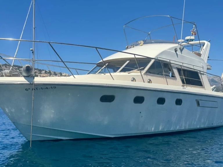 Lancha para alquilar Barcelona al mejor precio