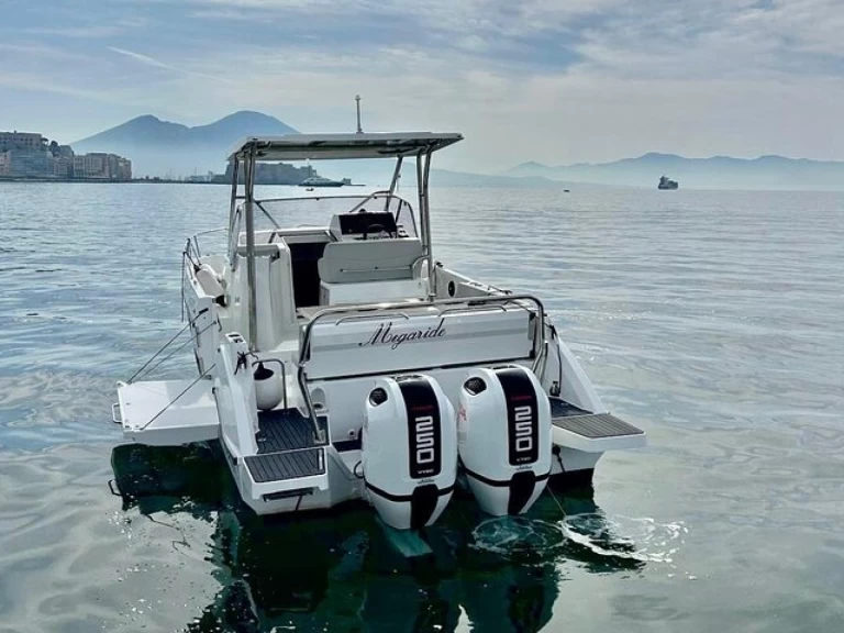 Alquiler de embarcaciones Bénéteau Flyer 9 enNápoles en Samboat