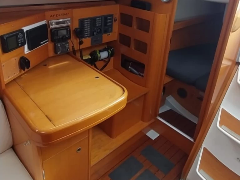 Alquiler de Bénéteau First 36.7 en La Trinité-sur-Mer