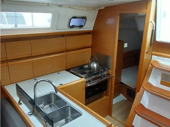 Alquiler de Jeanneau Sun Odyssey 379 en La Trinité-sur-Mer