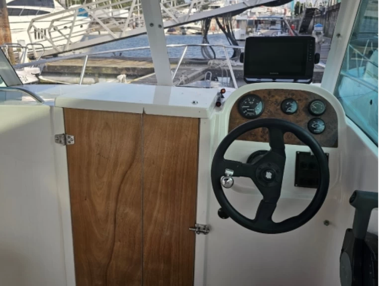 Alquiler de barcos Vigo barato de Cap Camarat 575