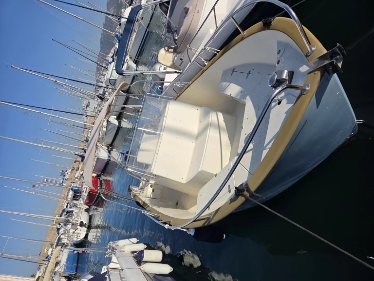 Alquiler Lancha Rea con o sin  título de navegación