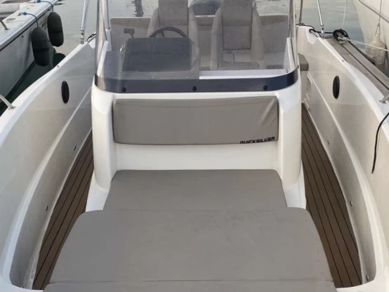Alquiler Lancha Quicksilver con o sin  título de navegación