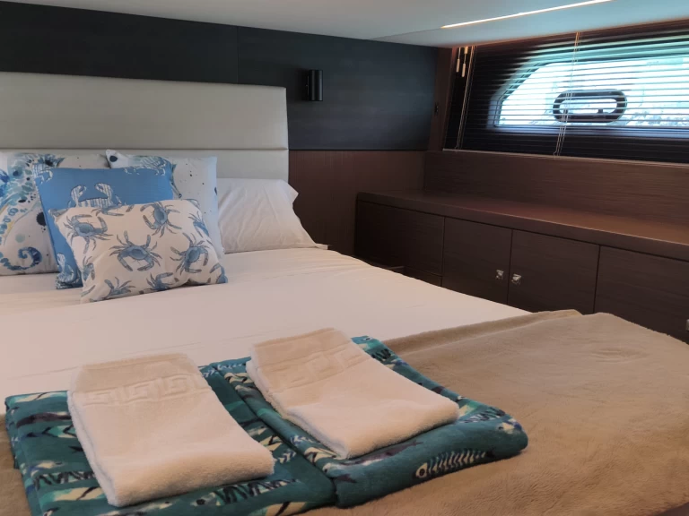 Alquiler de embarcaciones Bavaria R40 Coupe enCádiz en Samboat