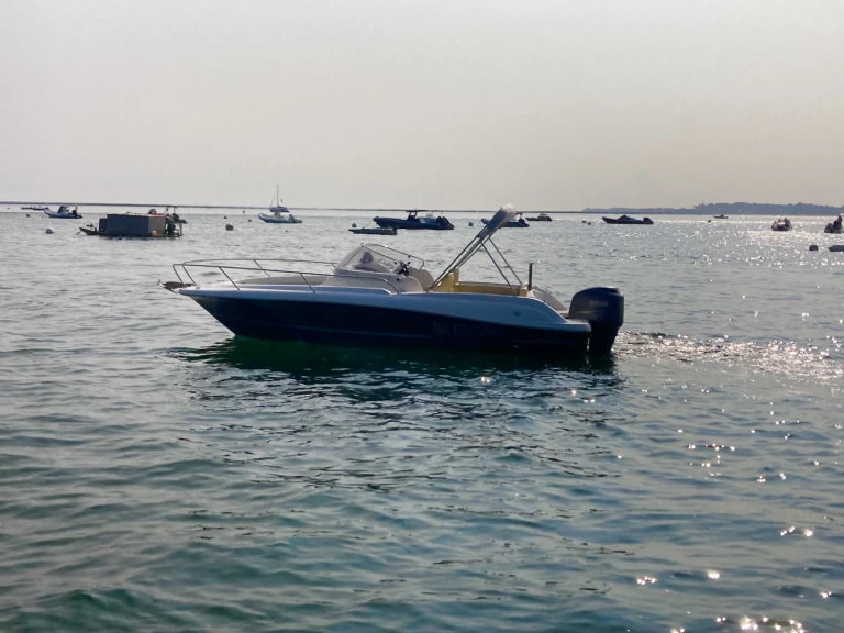 Alquiler de embarcaciones Jeanneau Cap Camarat 7.15 WA enLège-Cap-Ferret en Samboat