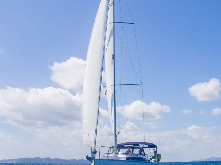 Alquiler de barcos Road Town barato de Bavaria 34