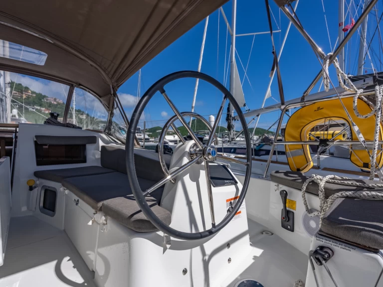 Jeanneau Sun Odyssey 410 de alquiler a Road Town