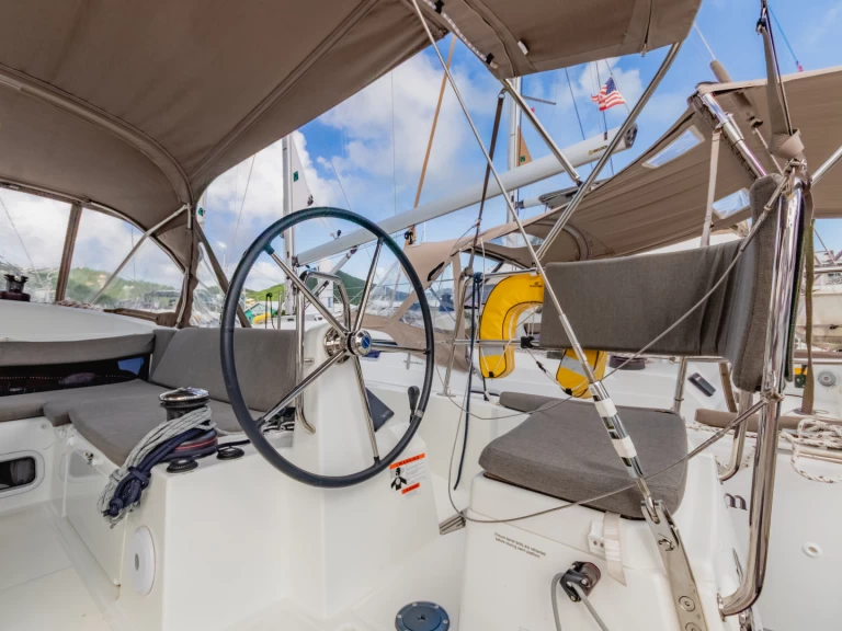 Alquiler de barcos Road Town barato de Sun Odyssey 440