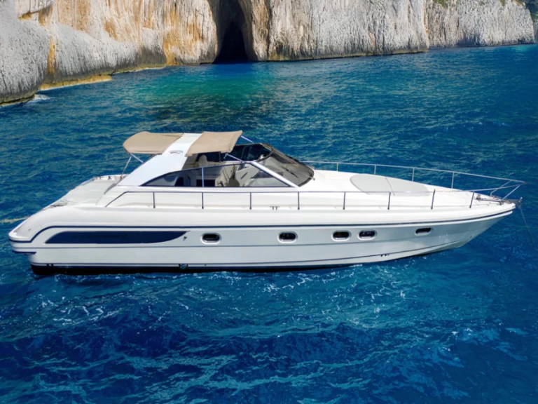 Alquiler de Yacht Prestige Sport 80 en Positano