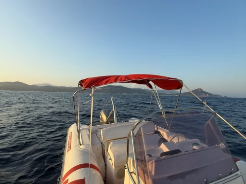 Alquiler de Neumática, con o sin patrón Nuova Jolly Saint-Raphaël