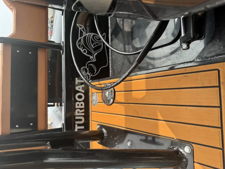 Alquiler de Neumática, con o sin patrón Highfield Cap Ferret