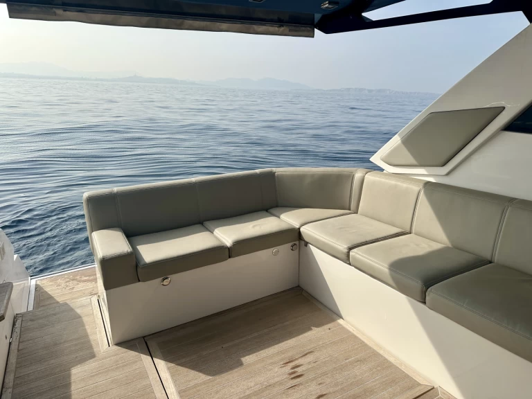 Alquiler de Lancha, con o sin patrón Rio Yachts Marsella