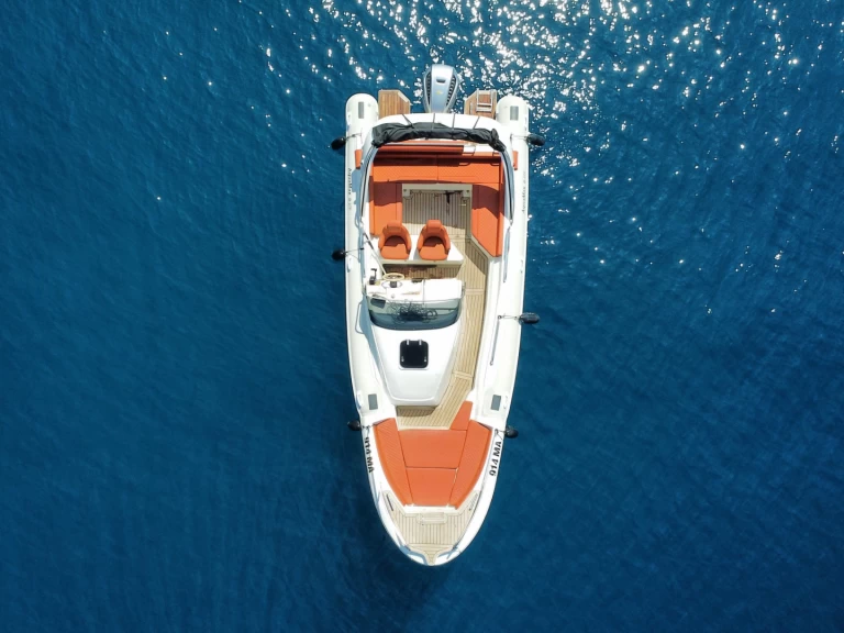 Alquiler de embarcaciones Aquamax Aqumax B-27F enMakarska en Samboat