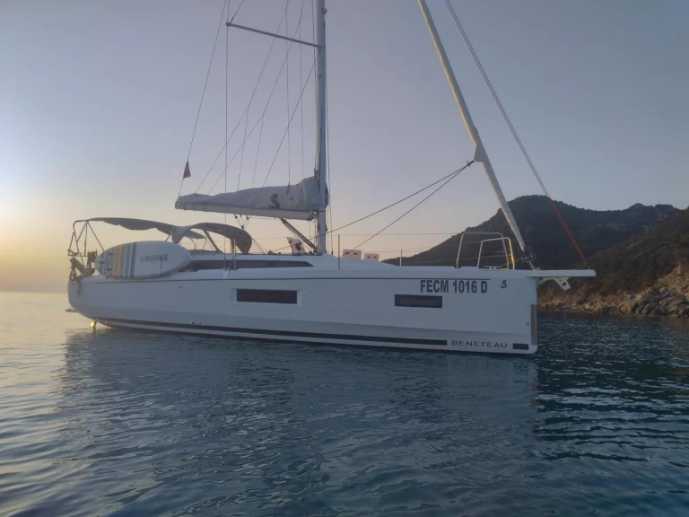 Alquiler Villasimius - Bénéteau Oceanis 37.1 en SamBoat