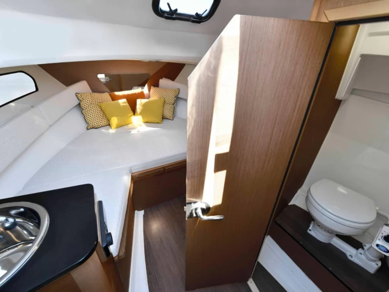 Alquiler de embarcaciones Jeanneau Cap camarat 7.5 wa série 3 enLa Rochelle en Samboat