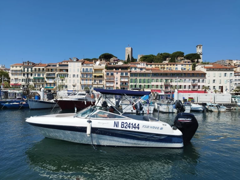Four Winns Horizon 180 de alquiler a Vieux Port de Cannes