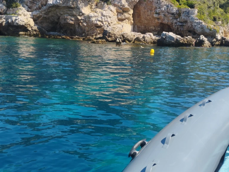 Alquiler Cannes - Zodiac 6, 50m Expédition  en SamBoat