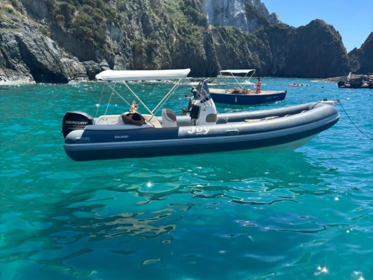 Alquiler de barcos Ponza barato de Joy 600