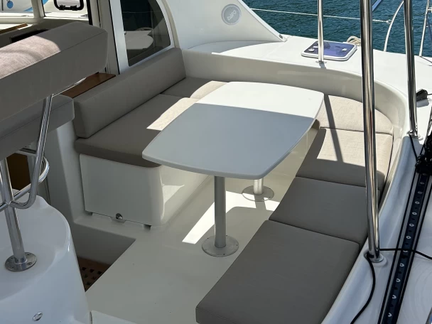 Alquiler Omiš - Lagoon Lagoon 380 S2 en SamBoat