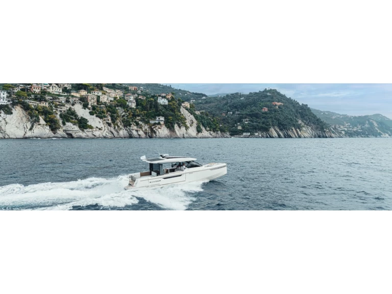 Alquiler de barcos Salamína barato de Saxdor 400 GTO