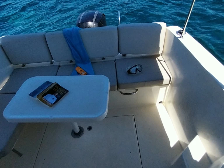 Quicksilver Activ 705 Weekend de alquiler a Dubrovnik