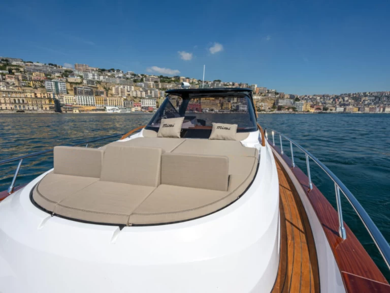Alquiler de embarcaciones CANTIERE NAUTICO MIMI' LIBECCIO 11 CABIN enSorrento en Samboat