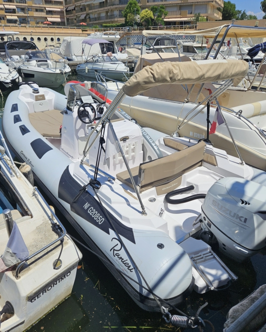 Alquiler Neumática en Mandelieu-la-Napoule - Ranieri Cayman 21 Sport