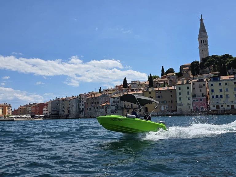 Alquiler Lancha ROTO con o sin  título de navegación