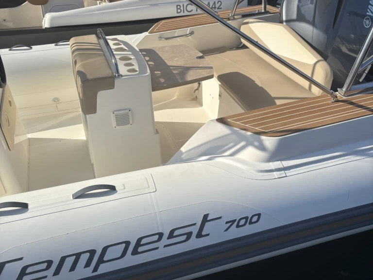 Alquiler de barcos Porto-Vecchio barato de Capelli 700