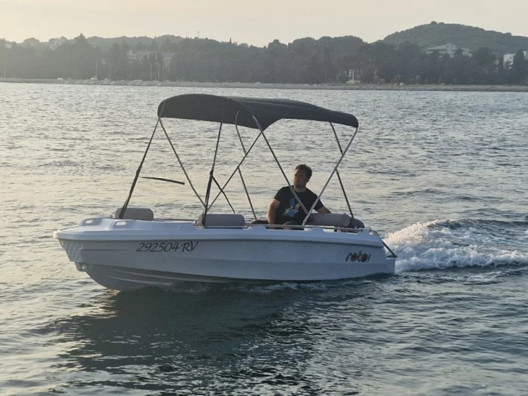 Alquiler Lancha ROTO con o sin  título de navegación