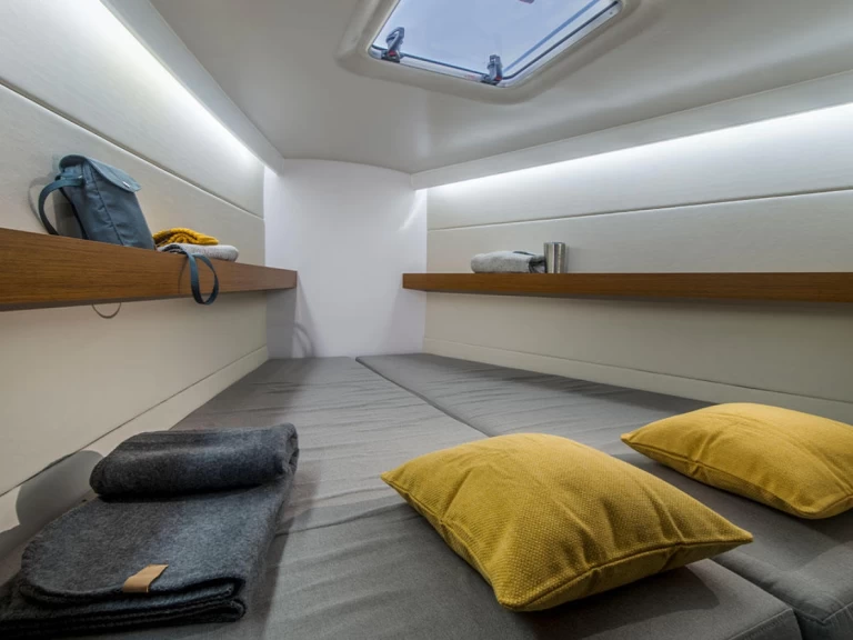 Alquiler de Velero, con o sin patrón Bénéteau El Pireo