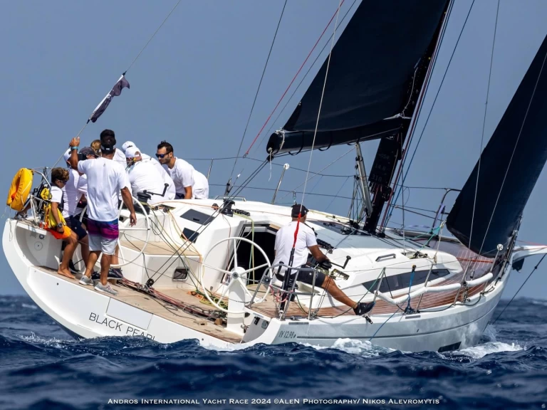 Alquiler de barcos El Pireo barato de Italia Yachts 12.98