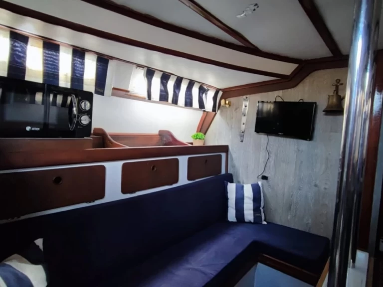 Velero para alquilar Alicante al mejor precio