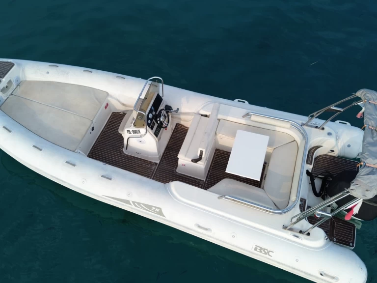 Alquiler Neumática Bsc con o sin  título de navegación