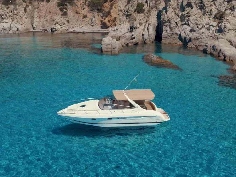 Alquiler de embarcaciones Airon Airon 325 enVillasimius en Samboat