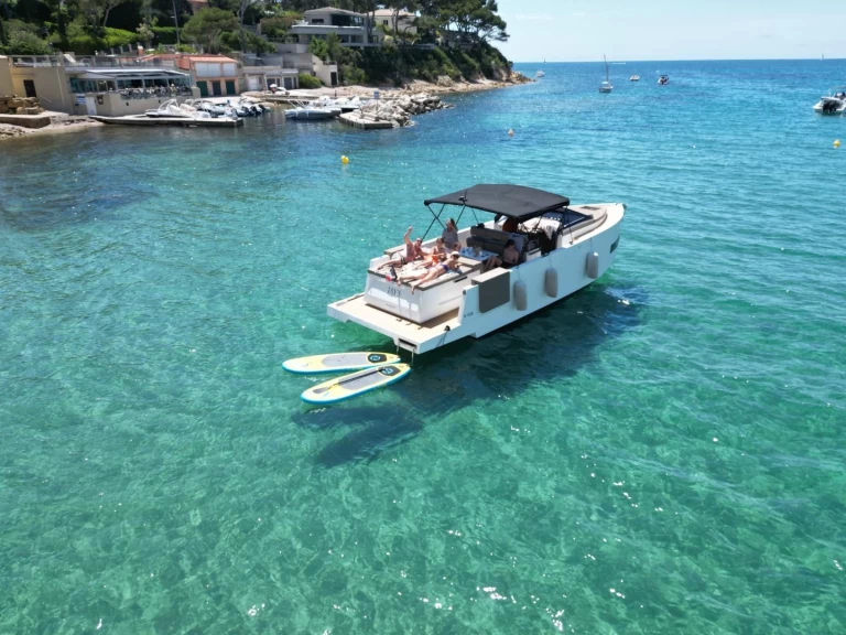 Alquiler Lancha De Antonio Yacht con o sin  título de navegación