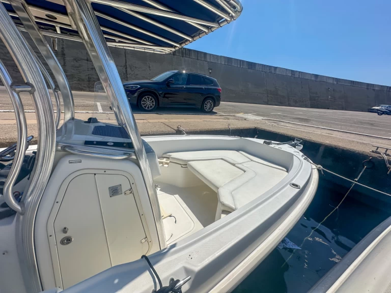 Alquiler de barcos Marina de Palamós barato de Boston Whaler 220 Outrage