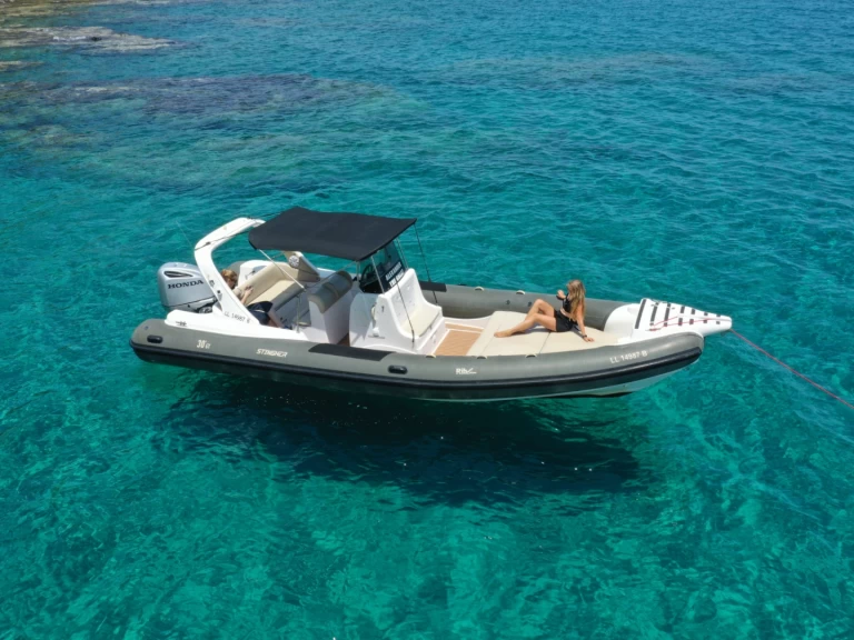 Alquiler Neumática Italboats con o sin  título de navegación